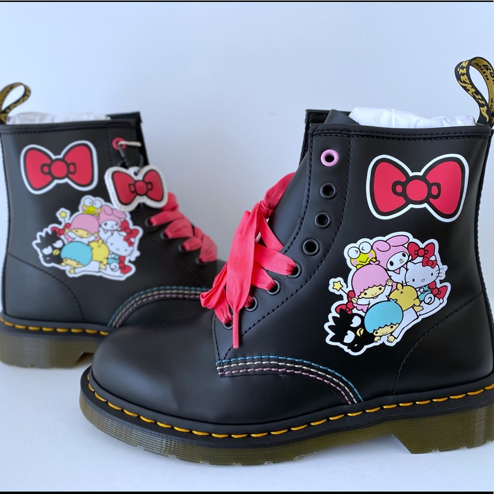 Dr. Martens X Hello Kitty and Friends 1460 Boot